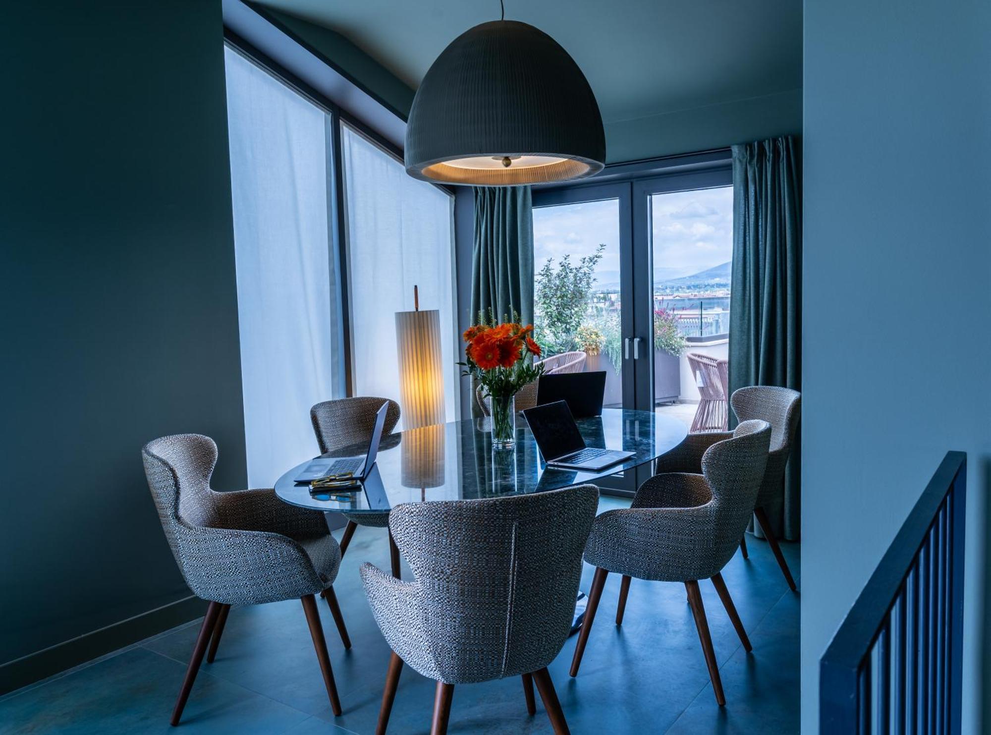 Columbus Urban Resort Флоренция Экстерьер фото Dining room