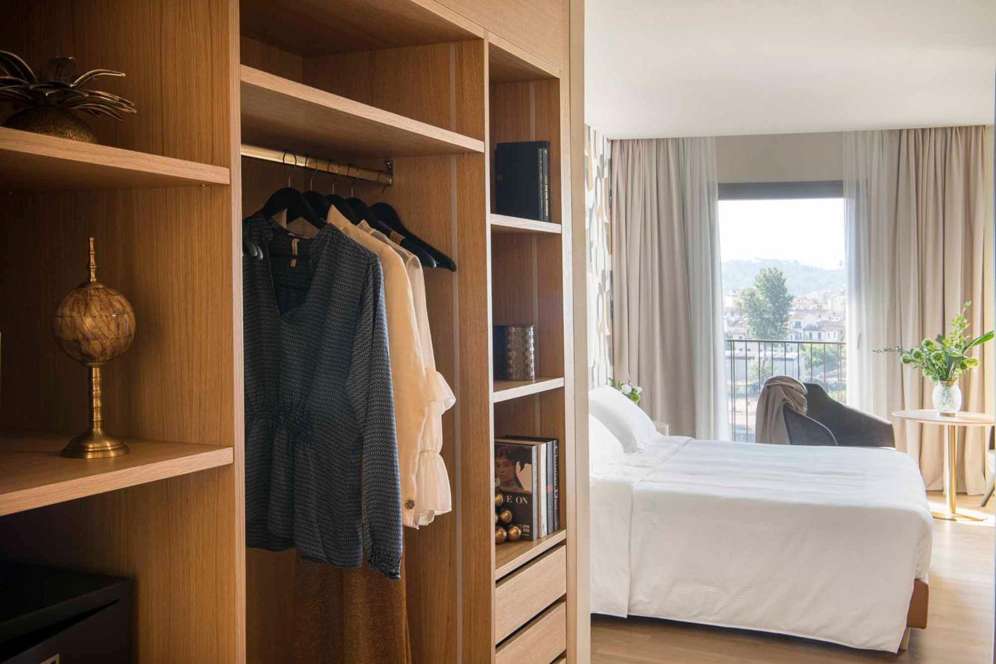 Columbus Urban Resort Флоренция Экстерьер фото A room at the hotel