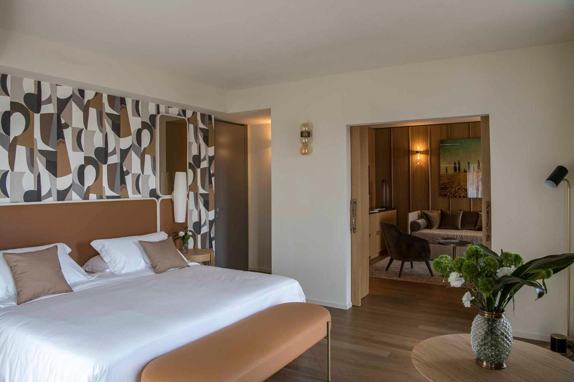 Columbus Urban Resort Флоренция Экстерьер фото A room at the hotel