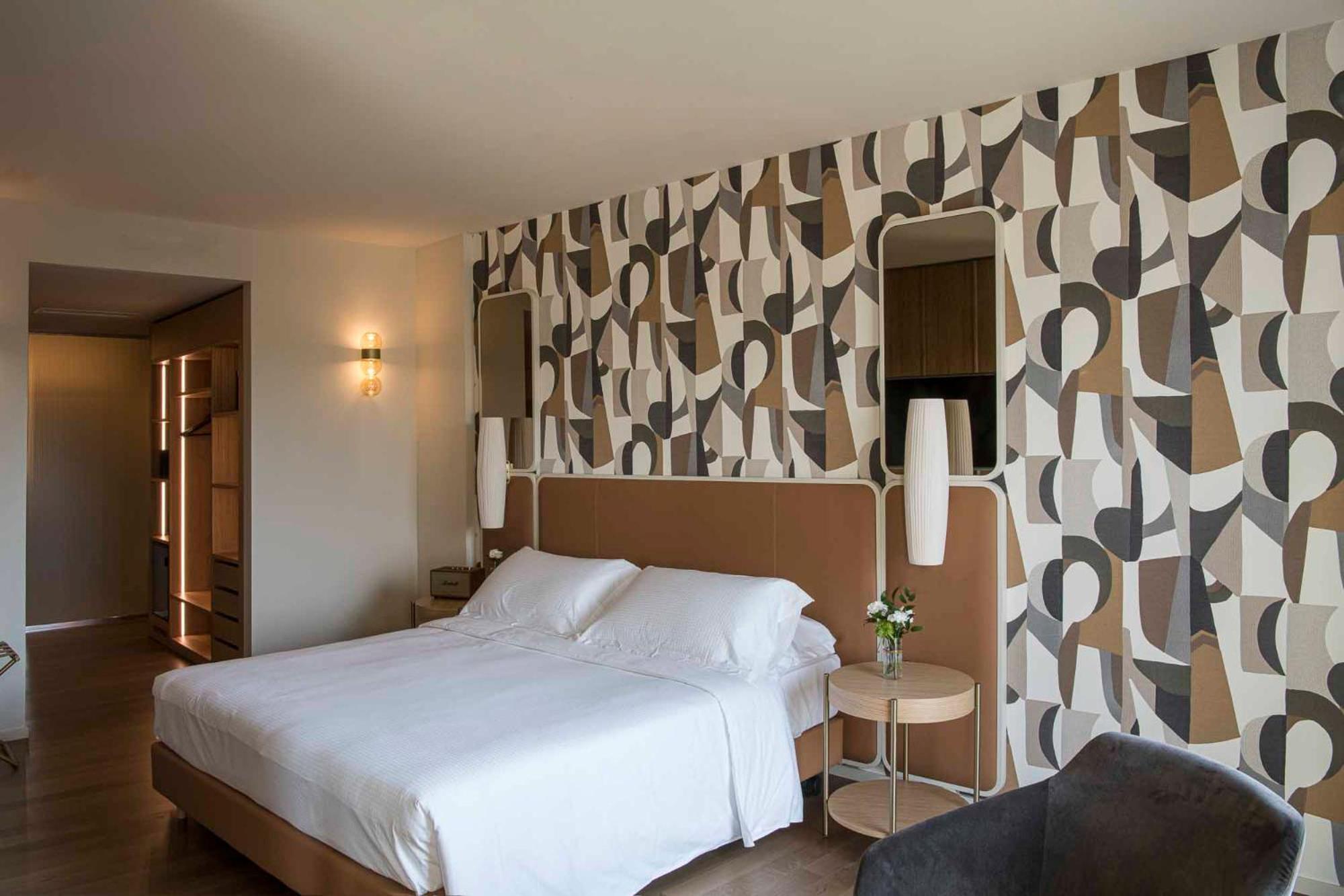 Columbus Urban Resort Флоренция Экстерьер фото A room at the hotel