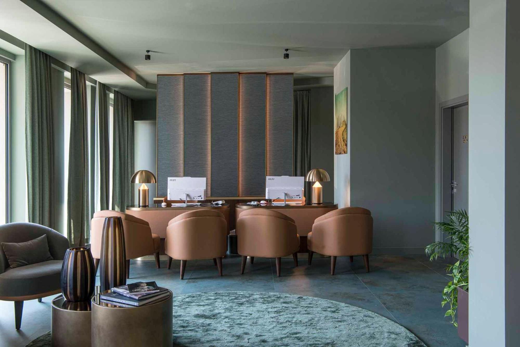Columbus Urban Resort Флоренция Экстерьер фото The interior of the hotel