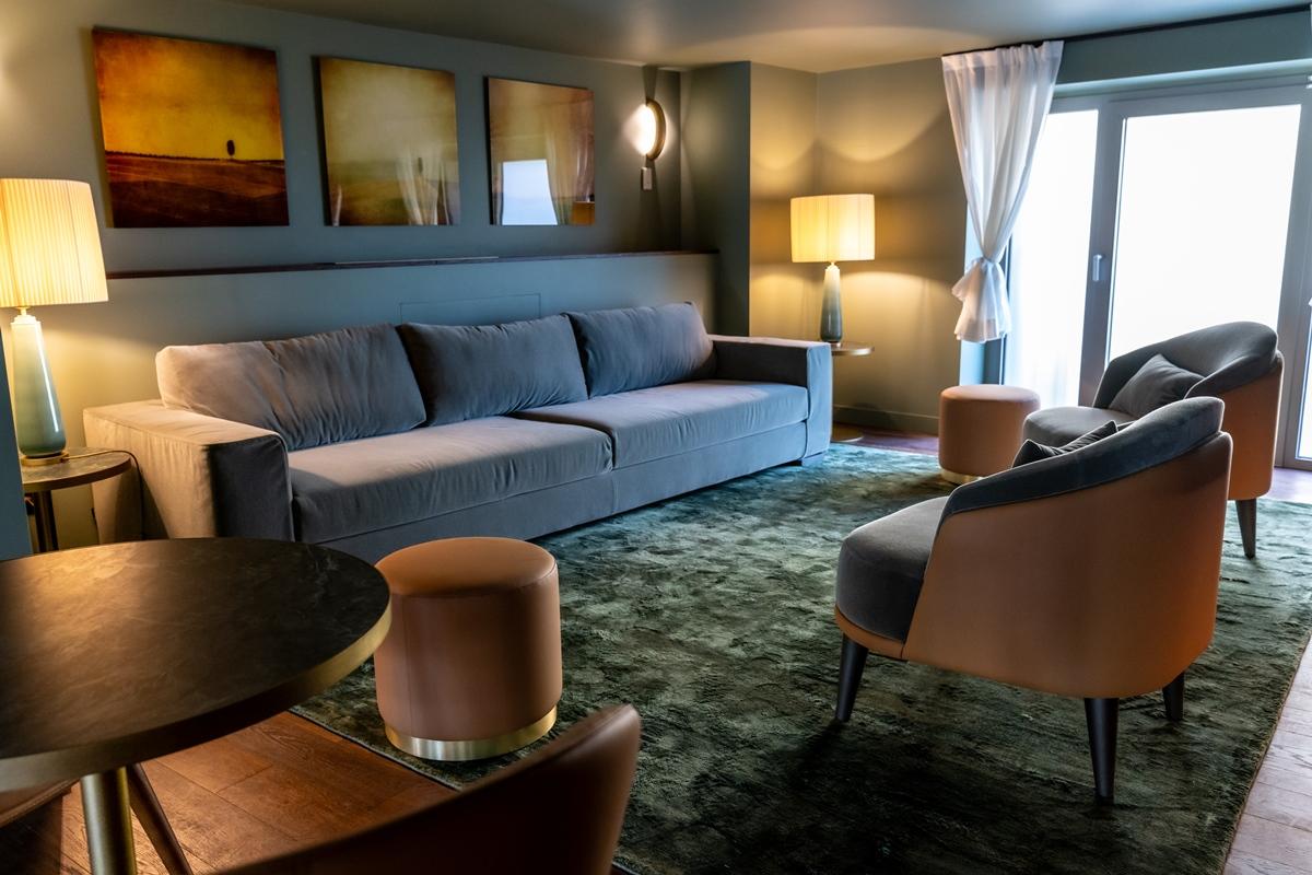 Columbus Urban Resort Флоренция Экстерьер фото A living room in a private home